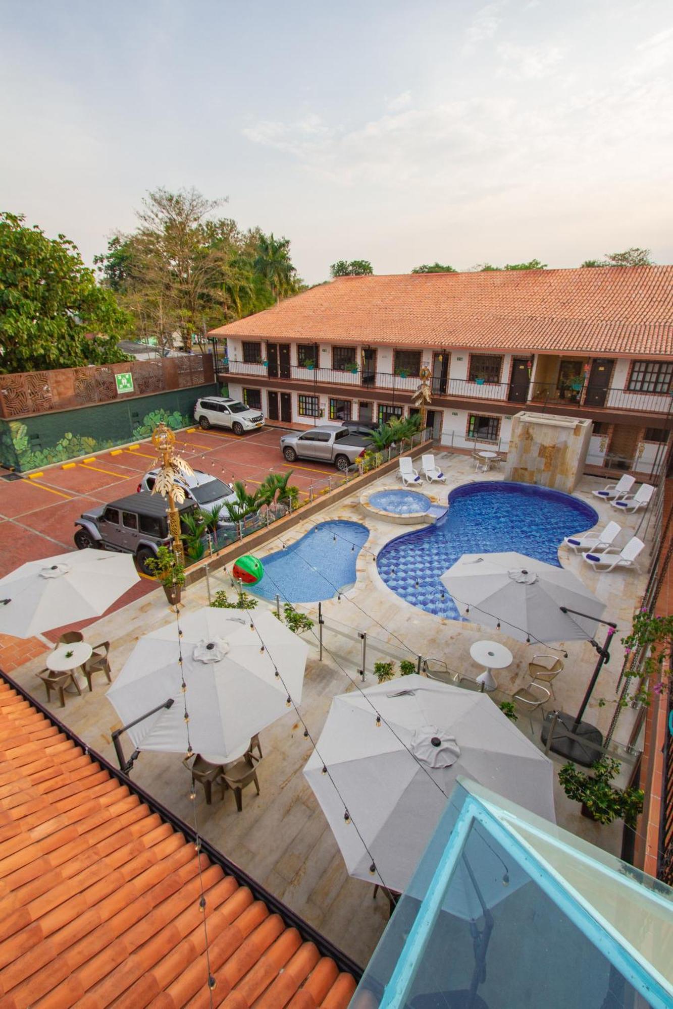 Hotel Vanguardia Natural El Cairo  Exterior photo